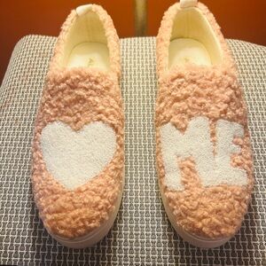 ALDO GUC , size 9, Pink and White Fuzzy Slip-On Shoes LOVE ME, Loveawen Design